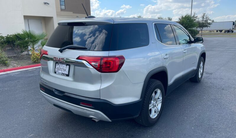 
								2017 GMC Acadia SLE full									