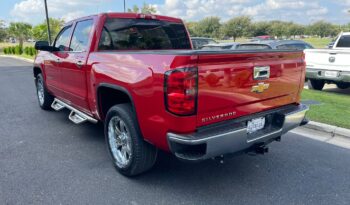 
										2015 Chevrolet Silverado LT full									