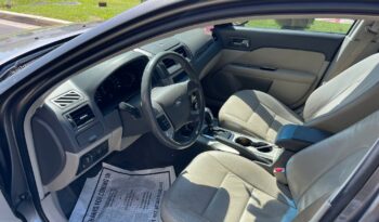 
										2010 Ford Fusion SEL full									