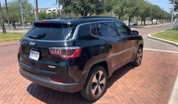 
										2018 Jeep Compass Latitude full									