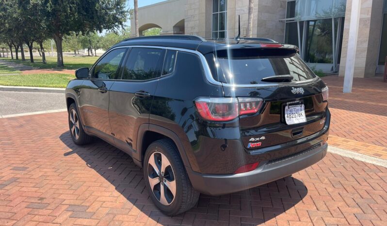 
								2018 Jeep Compass Latitude full									